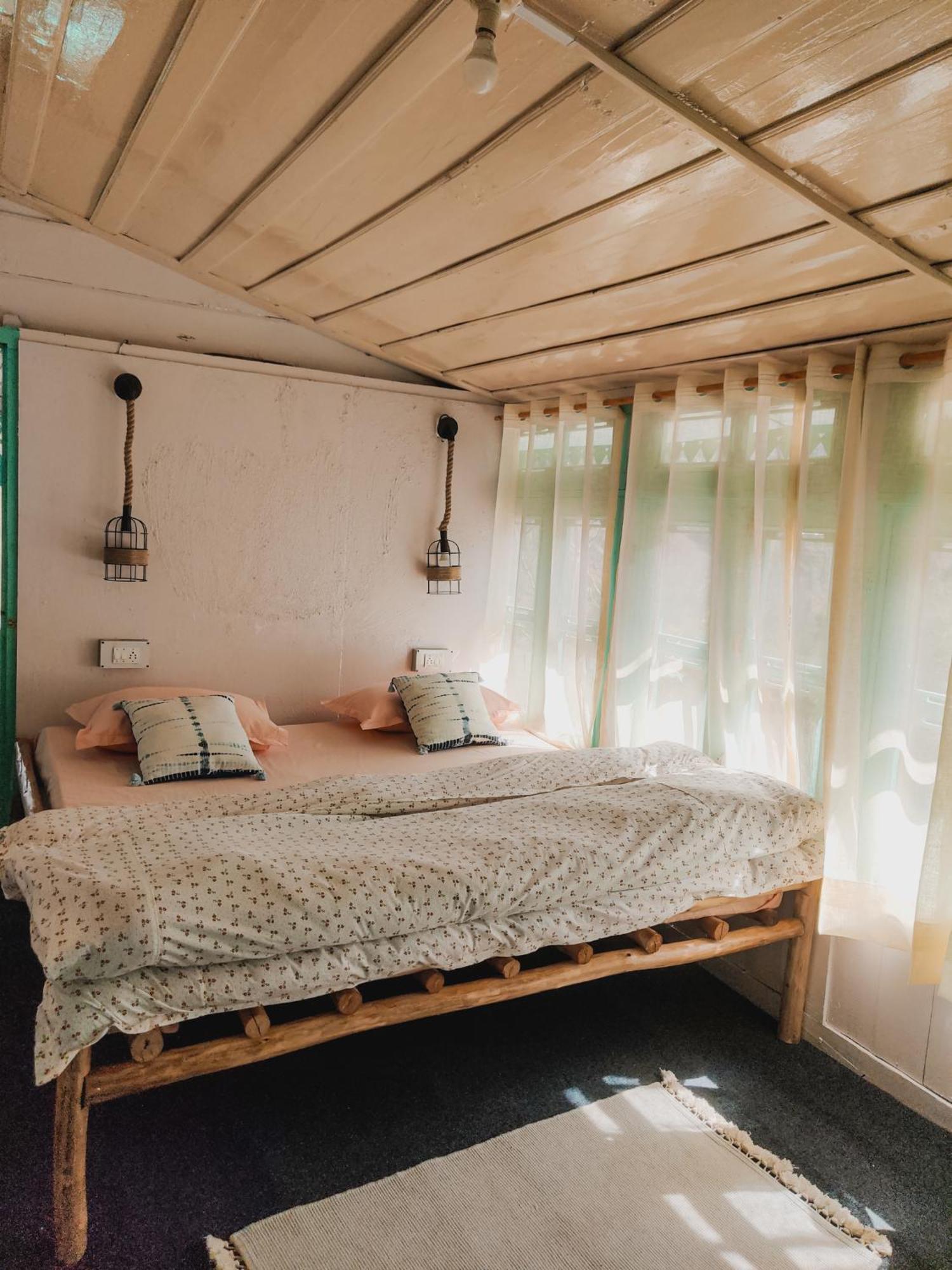 The Nook, Sainj Hostel Ngoại thất bức ảnh