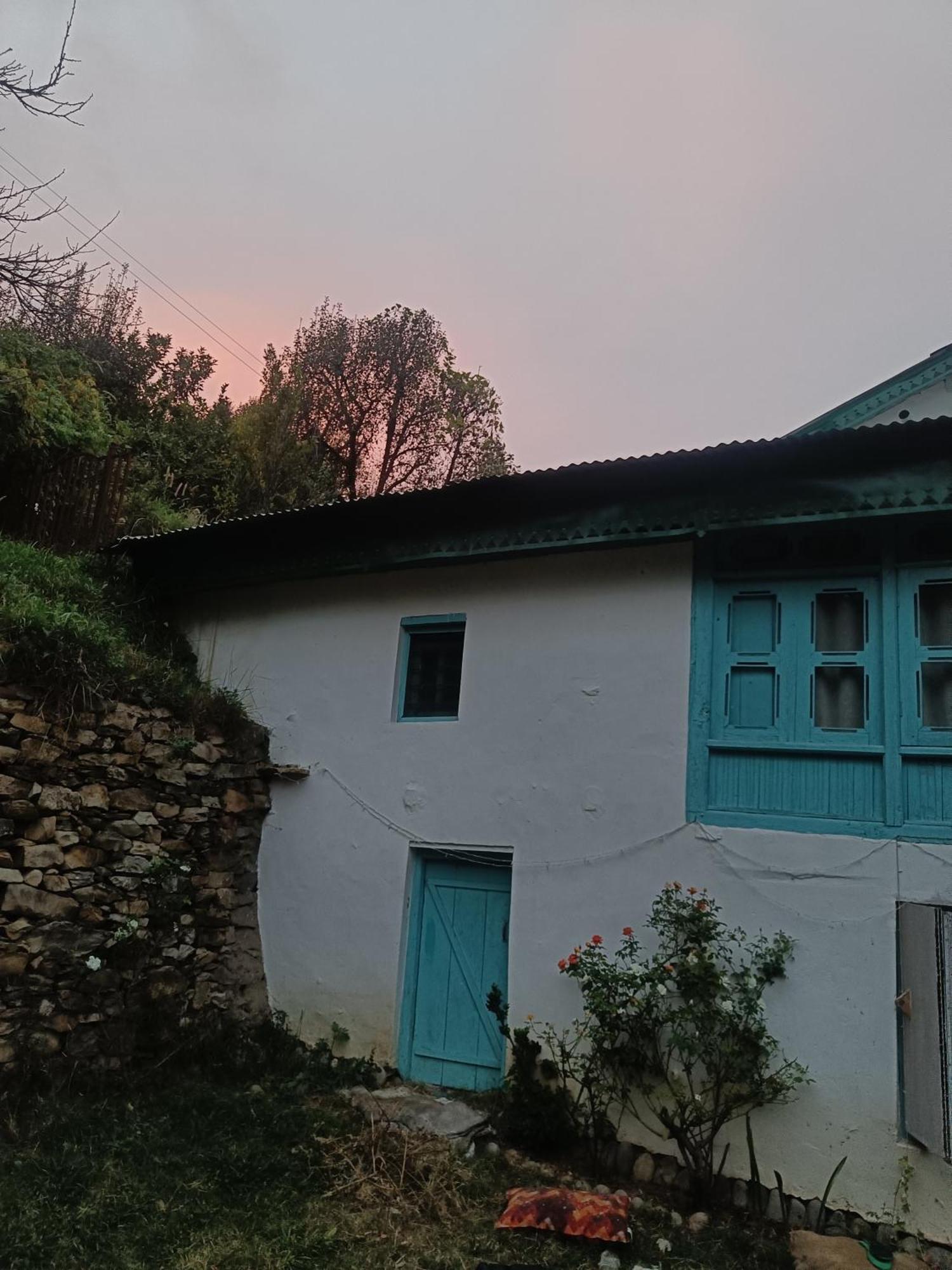 The Nook, Sainj Hostel Ngoại thất bức ảnh